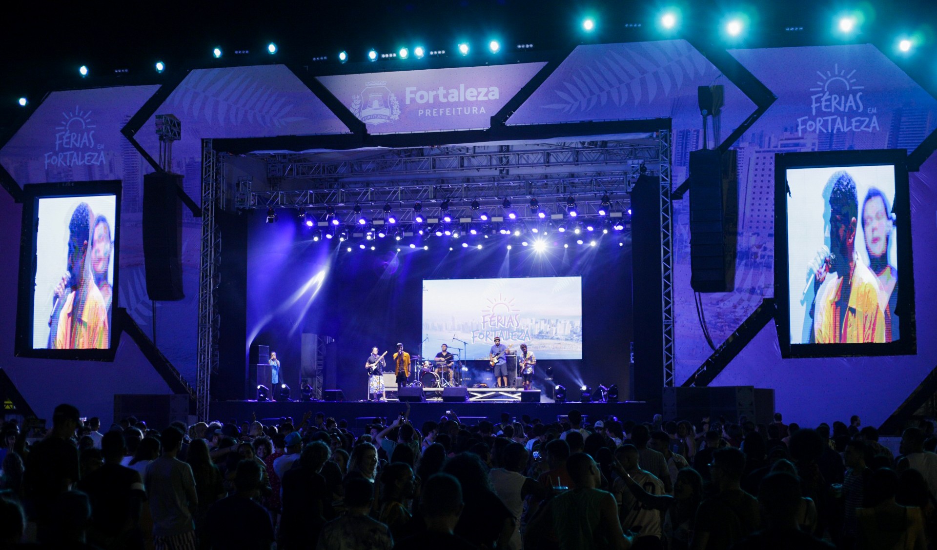 palco do show do Férias em Fortaleza